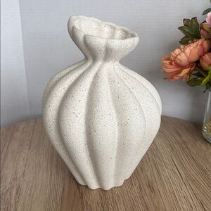 Textured Cream Flower Vase Decorative 10.5”